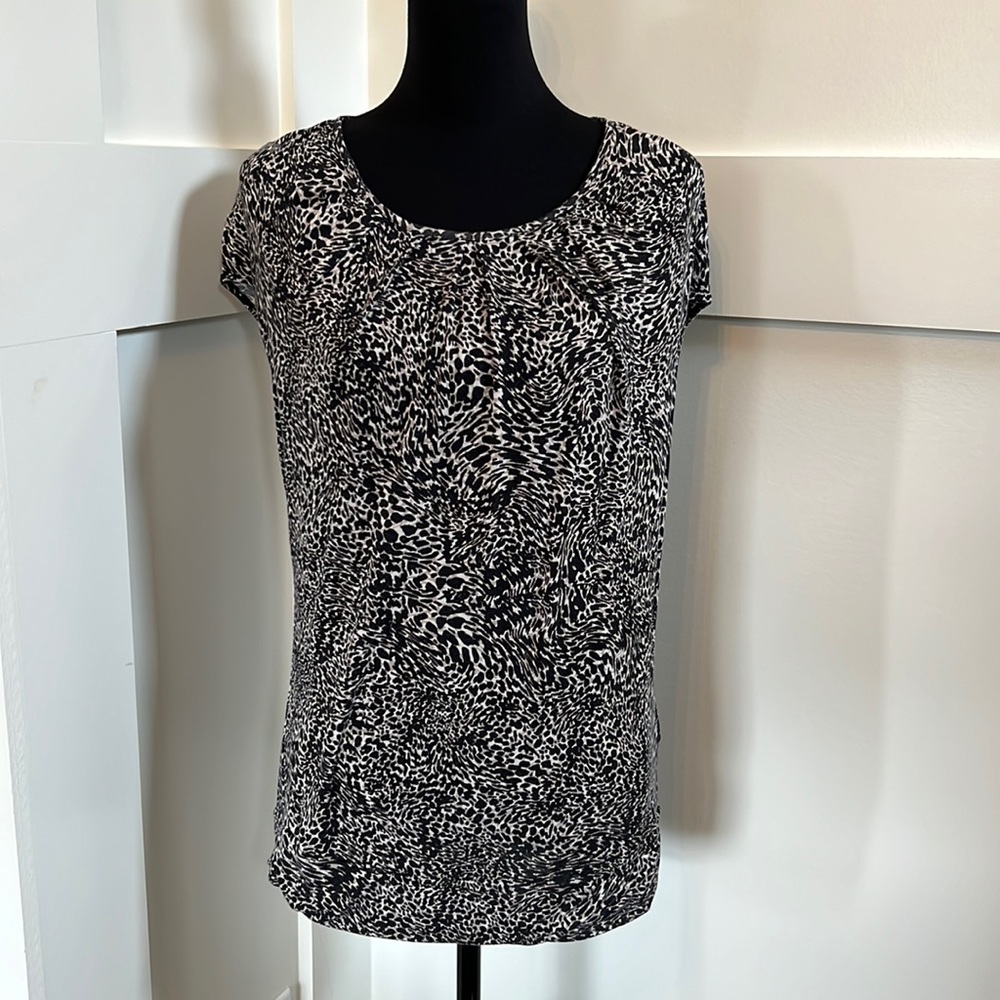 Jones New York collection leopard print top
